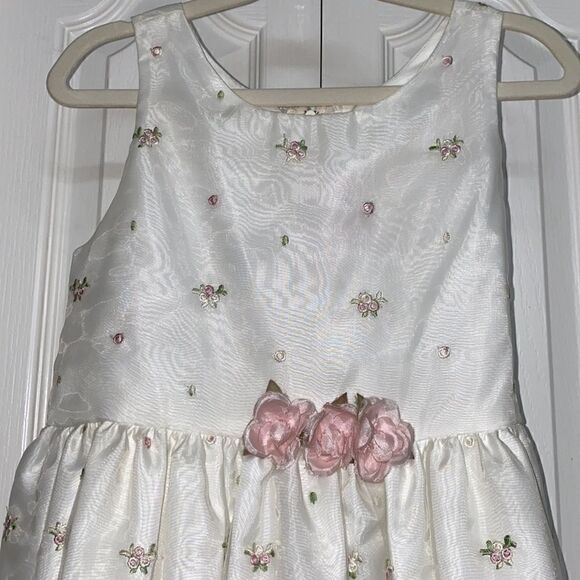 Special Occasion Floral Dress for Girls - Picture 4 of 8
